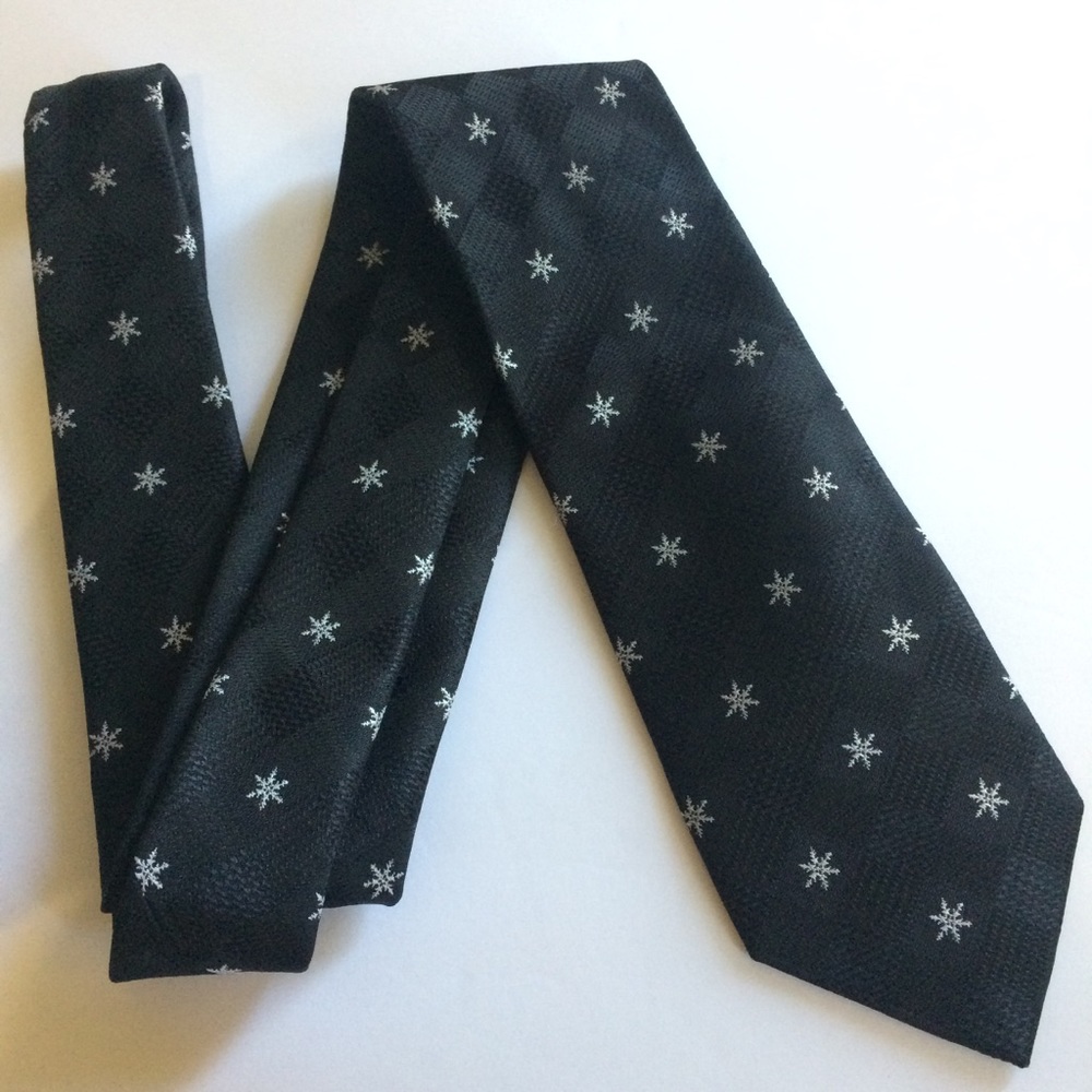 Hallmark Holiday Traditions necktie